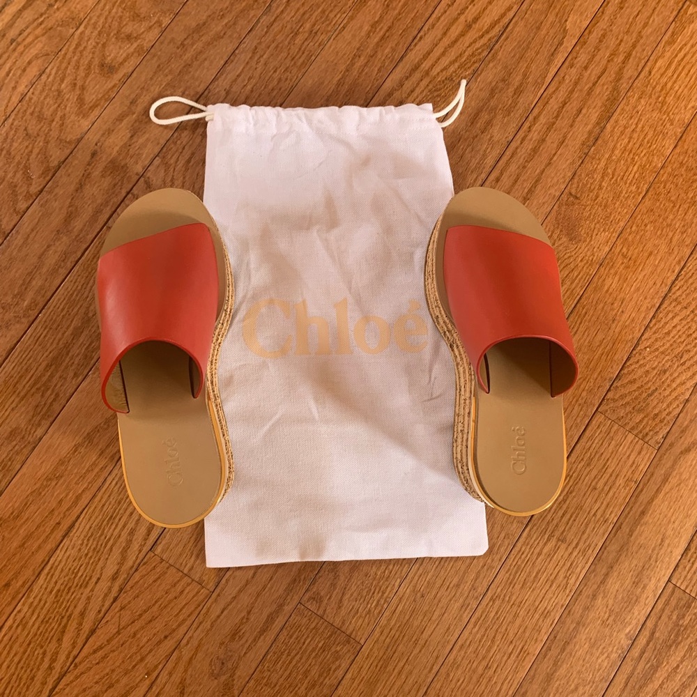 Chloe Camille wedge mule in vegetal calfskin.